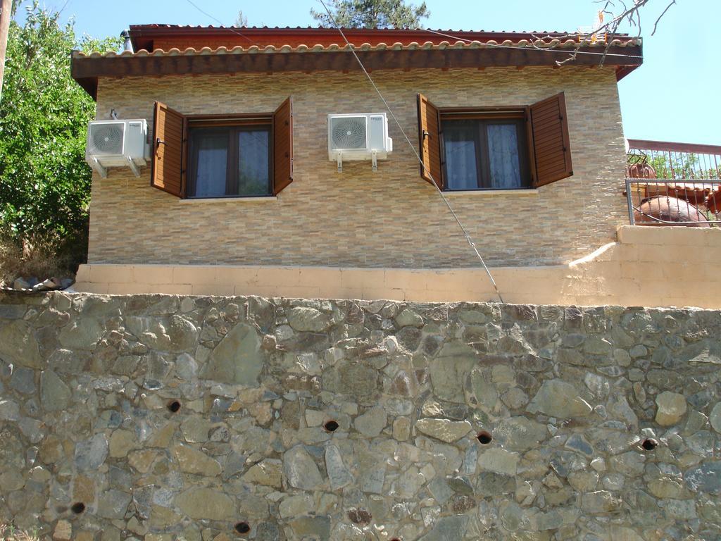 The Love Holiday House Tris Elies Buitenkant foto